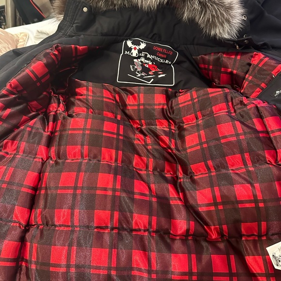 Moose knuckles size small jacket almost new - Picture 4 of 5